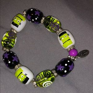 Hallowing bracelet